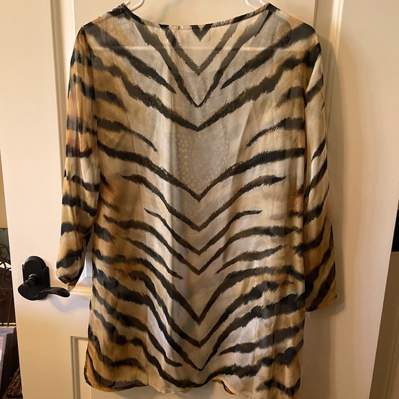 Chico’s Animal Print Tunic Chico’s Size 2 (Large) - Picture 2 of 5